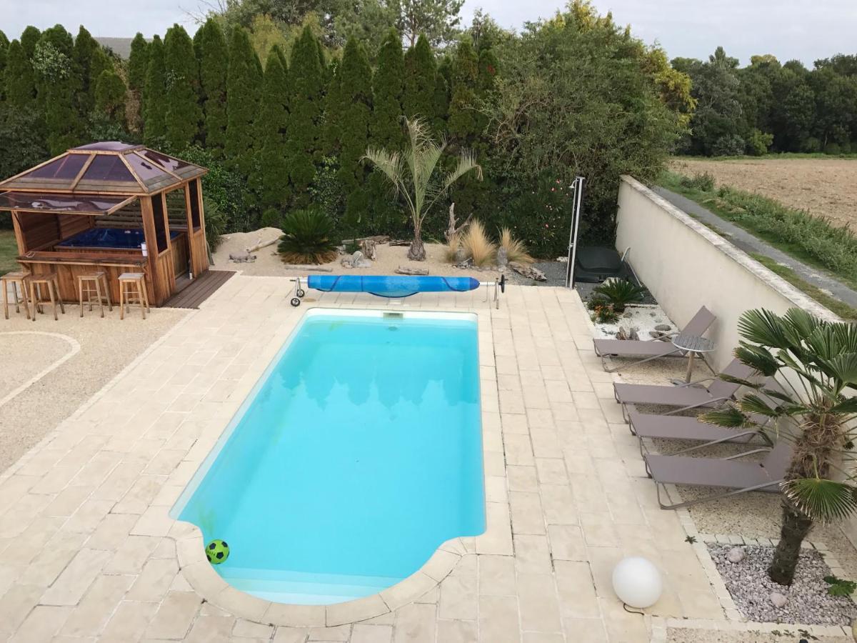 Piscine Et Jacuzzi A 2Km De La Plage De St Georges De Didonne 생죠지드디돈느 외부 사진